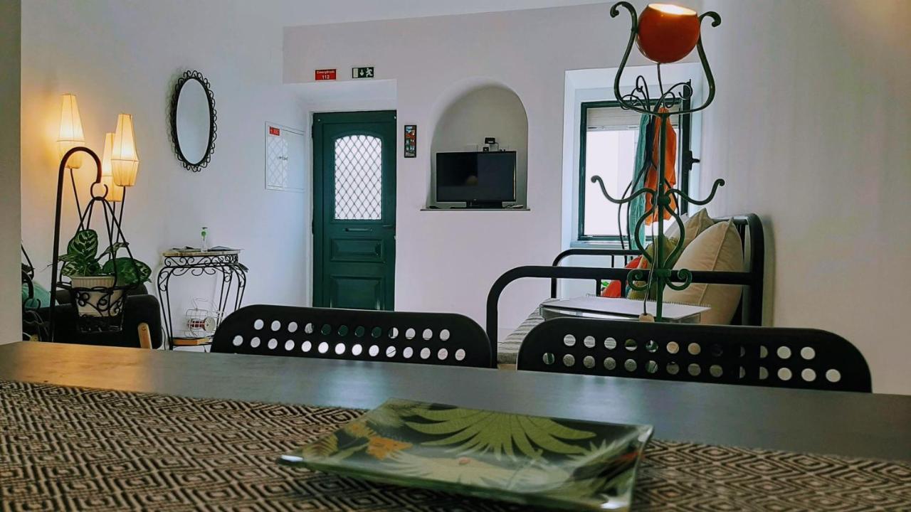 Happy Terrace Downtown Tiny House 100% Portuguese Сasa de vacaciones Distrito de Faro